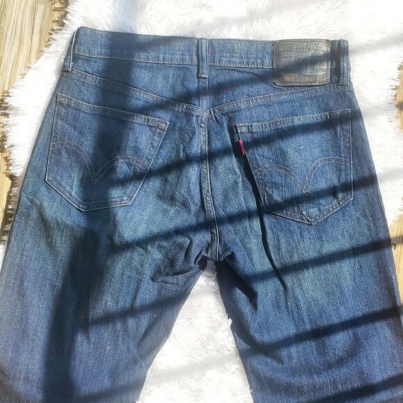 Men's Levi's Relaxed Straight leg Dark Wash Denim Jeans - Picture 7 of 9